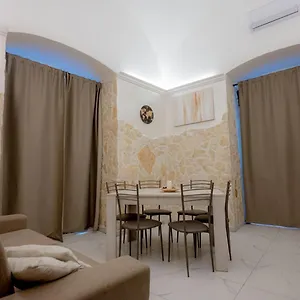 Apartament Maison27, Bari